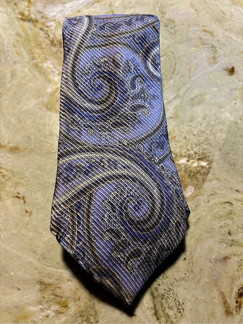 Dion Collection Paisley Silk Tie in Purple & Gold Like New